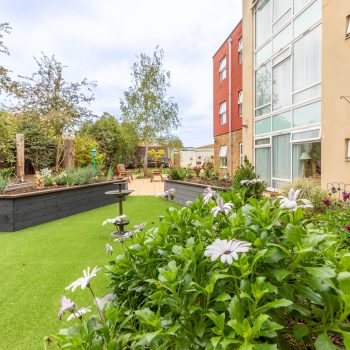 The Fountains Care Home Garden, Flowers & Lawn